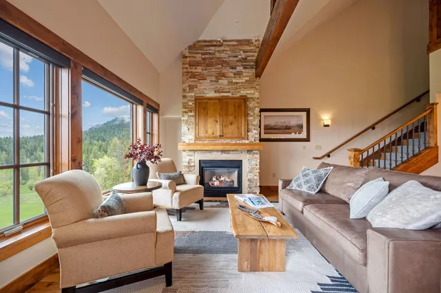 $1,200,000 | 75 Arling Center Court, Unit 415, Donnelly, ID 83615