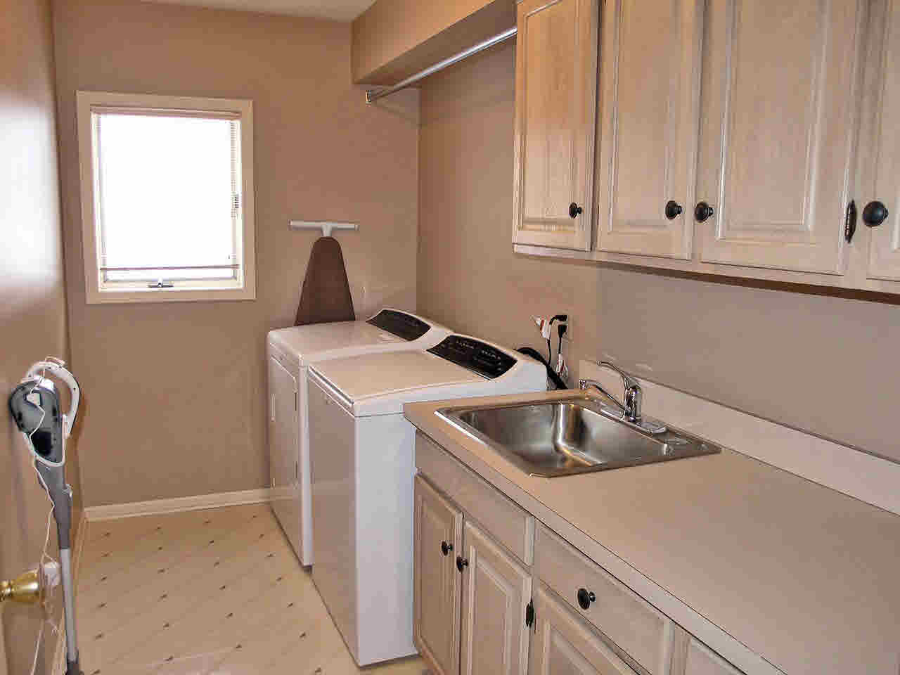1414 Kings Pointe Road Grand Blanc, MI 48439 - Photo 45 of 50 21425499-44.JPG