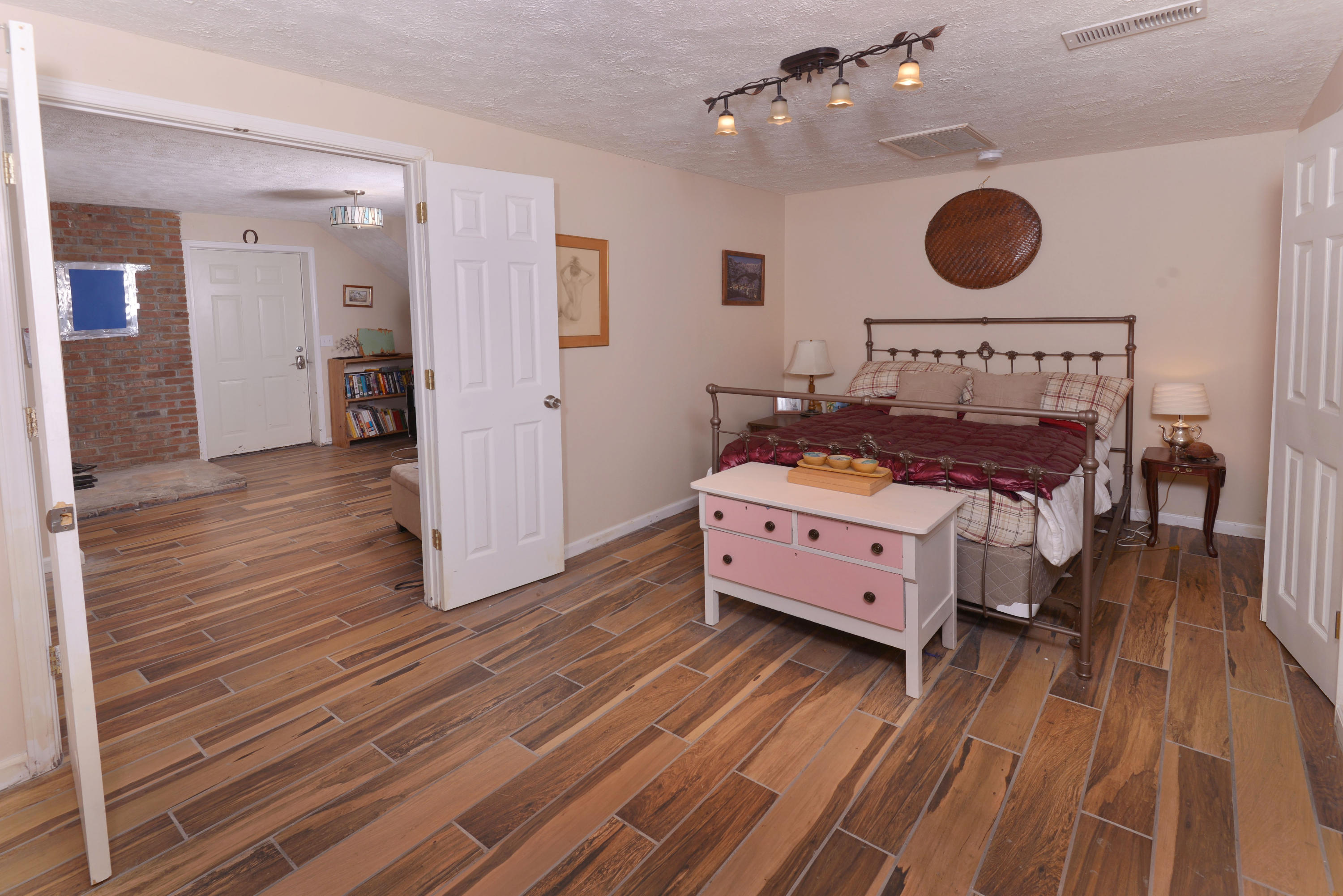 1939 Pine Ridge Road Seymour, TN 37865 - Photo 20 of 29 Nice flooring