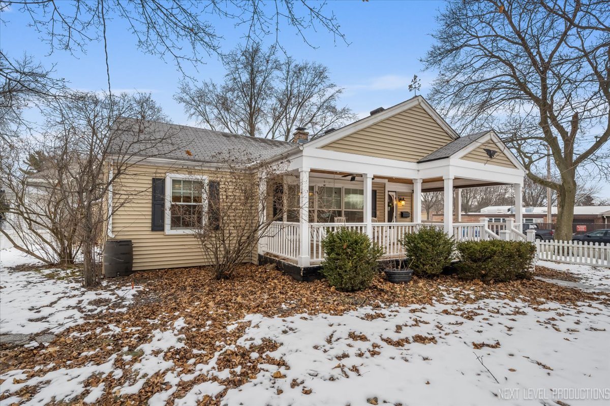 1201 Ford Street Geneva, IL 60134 - Photo 2 of 23