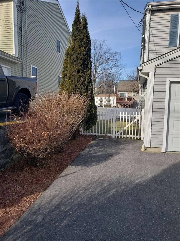 42 Castine Street, Unit 1 Worcester, MA 01606 - Photo 28 of 37