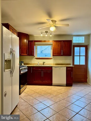 $2,250 | 811 Earp Street, Philadelphia, PA 19147