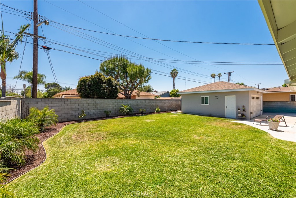 5470 Greenbrier Drive Riverside, CA 92504 - Photo 7 of 38