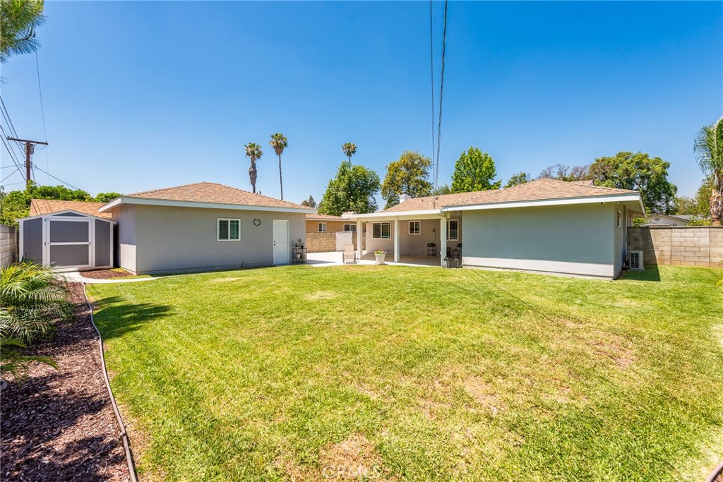 5470 Greenbrier Drive Riverside, CA 92504 - Photo 8 of 38