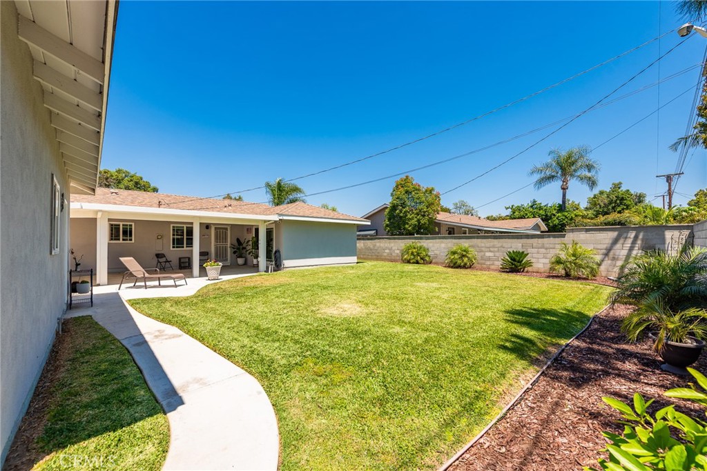 5470 Greenbrier Drive Riverside, CA 92504 - Photo 9 of 38
