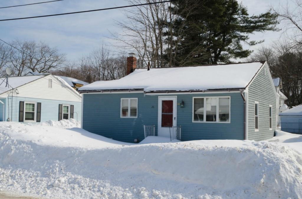 26 Bonnybriar Road South Portland, ME 04106 - Photo 2 of 31 Photo