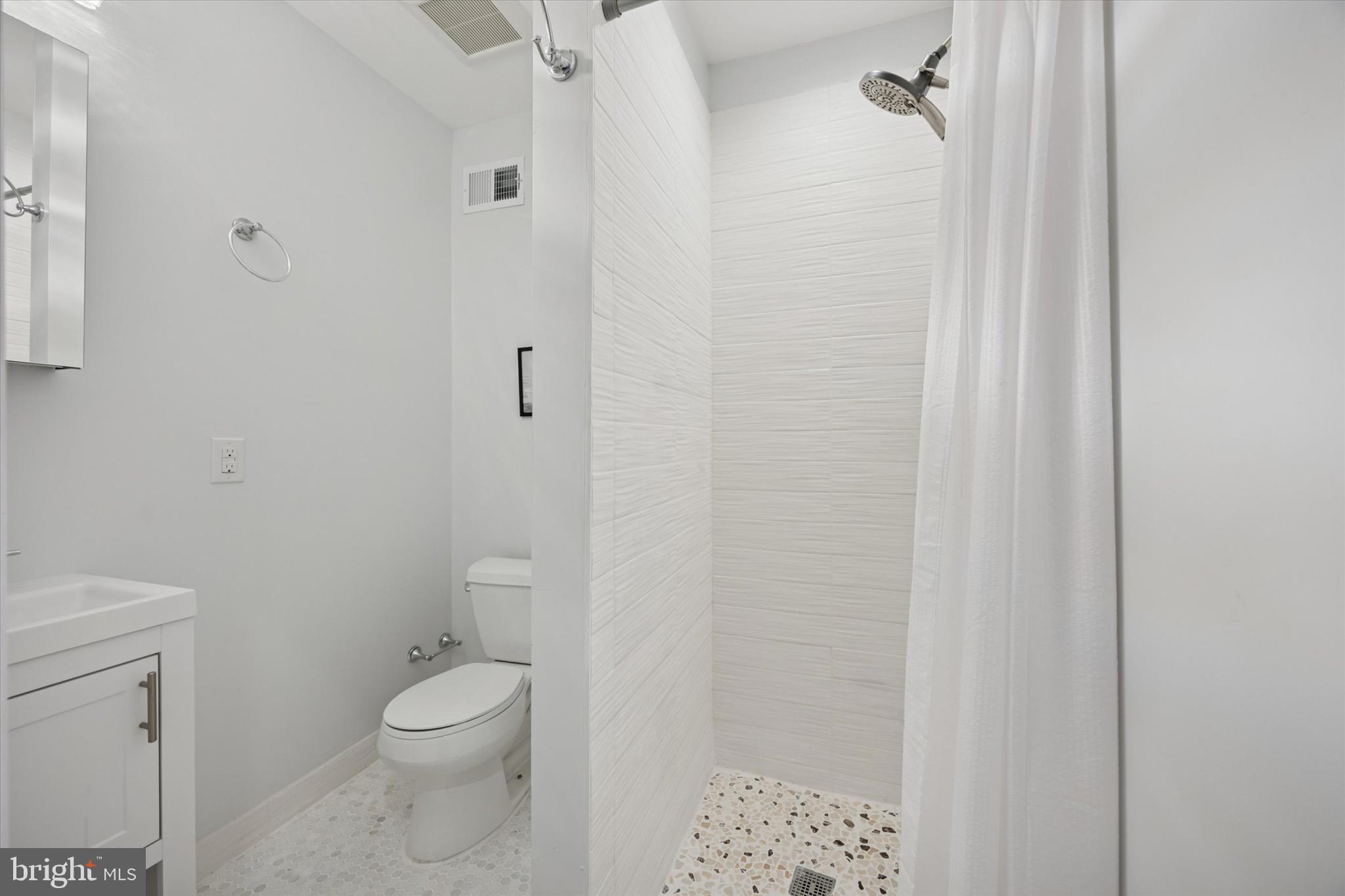 2220 East Harold Street Philadelphia, PA 19125 - Photo 13 of 27