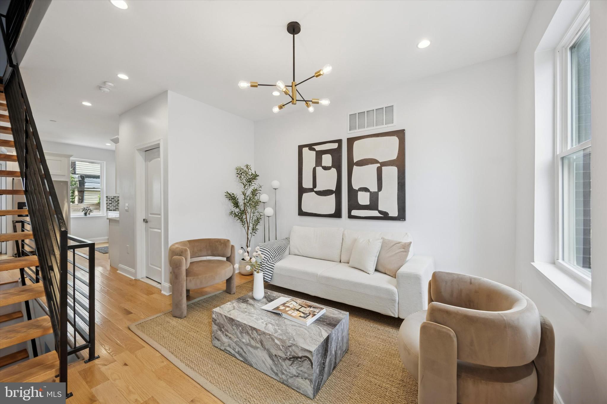 2220 East Harold Street Philadelphia, PA 19125 - Photo 3 of 27 l