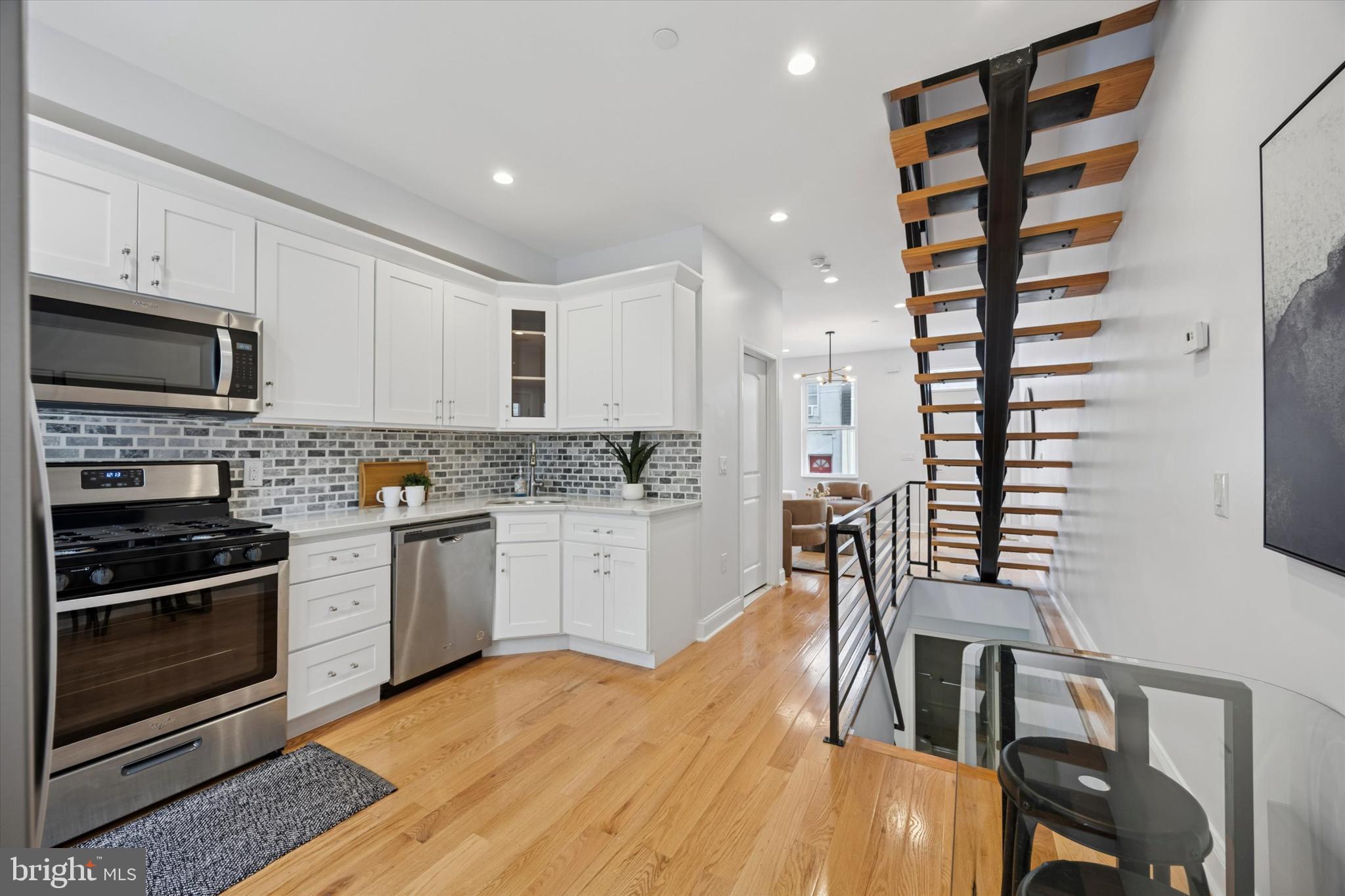 2220 East Harold Street Philadelphia, PA 19125 - Photo 10 of 27