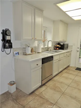 $2,600 | 1142 Stephanie Court, Lancaster, CA 93535