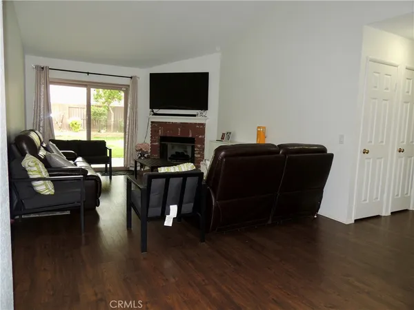 $2,600 | 1142 Stephanie Court, Lancaster, CA 93535