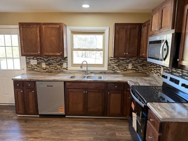 $239,900 | 406 Foxboro Lane, Tullahoma, TN 37388