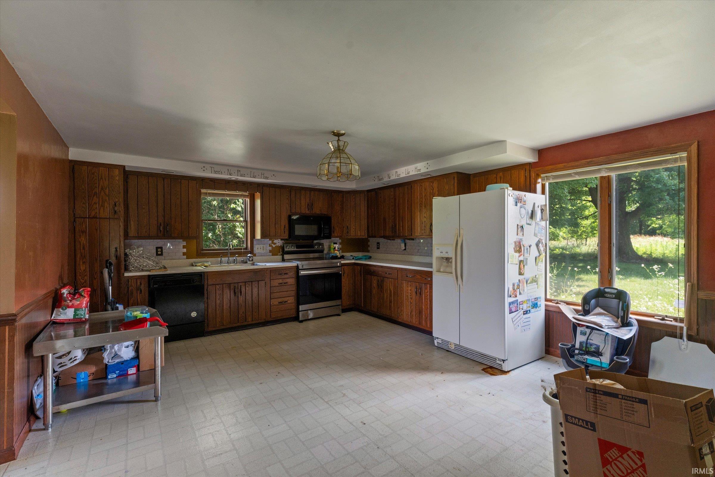 65582 Juniper Road Lakeville, IN 46536 - Photo 15 of 32