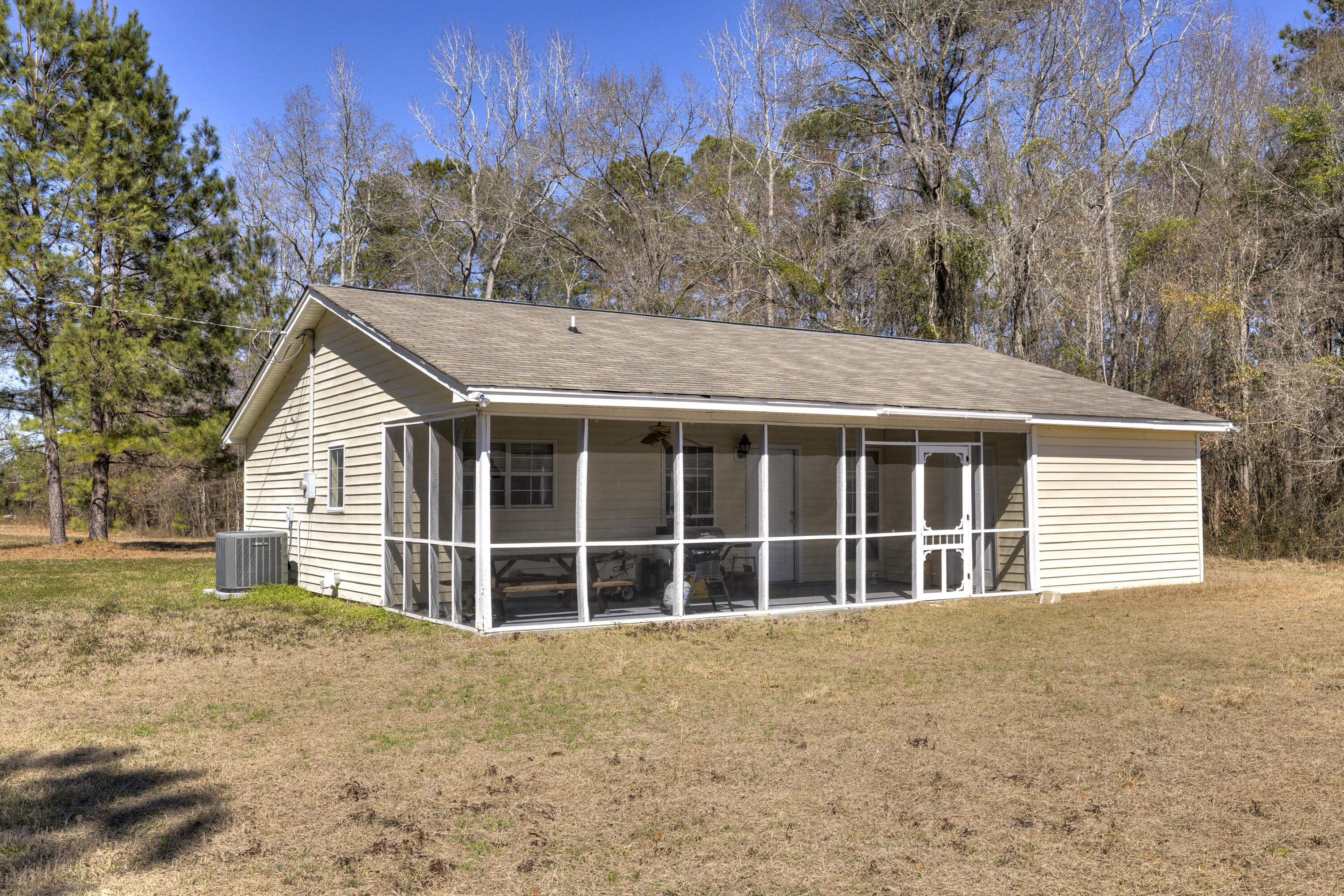 1625 Jerro Road Manning, SC 29102 - Photo 17 of 44 15