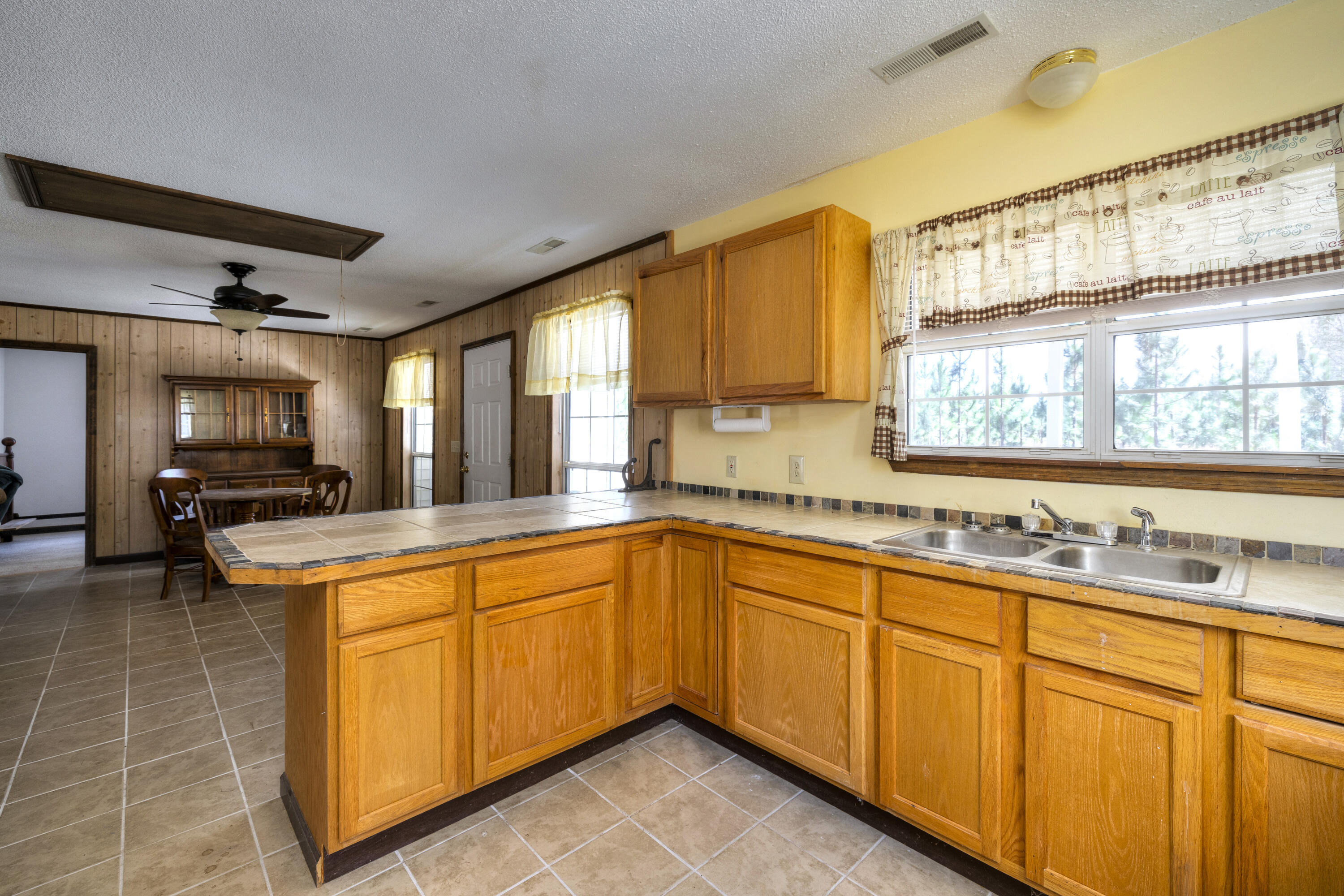 1625 Jerro Road Manning, SC 29102 - Photo 35 of 44 57