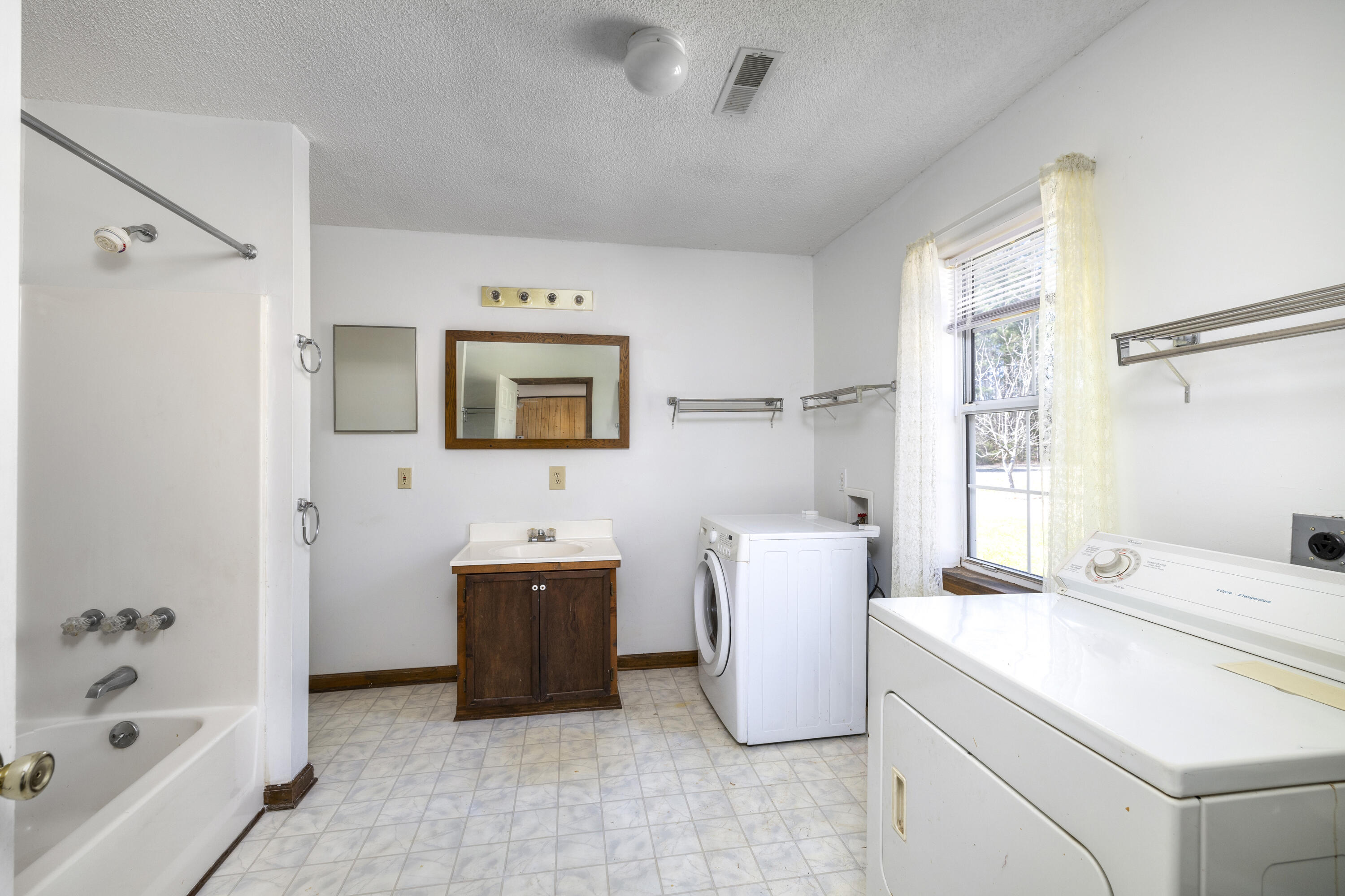 1625 Jerro Road Manning, SC 29102 - Photo 42 of 44 60