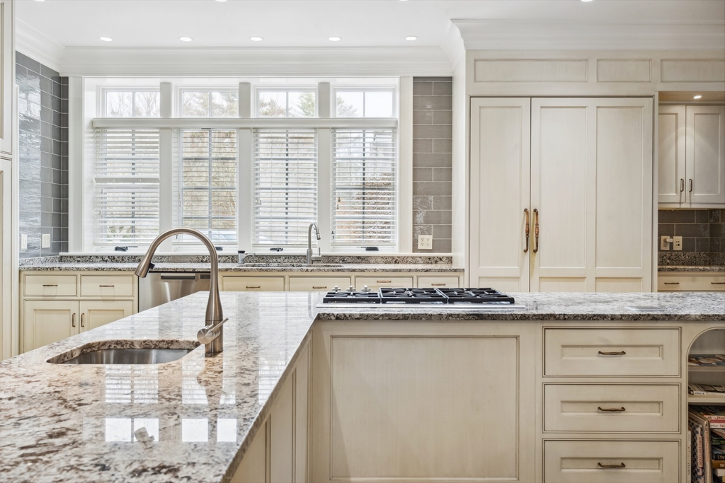 19 High Ridge Drive Mattapoisett, MA 02739 - Photo 15 of 41