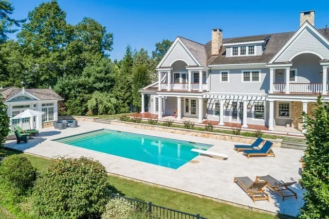 $3,200,000 | 19 High Ridge Drive, Mattapoisett, MA 02739