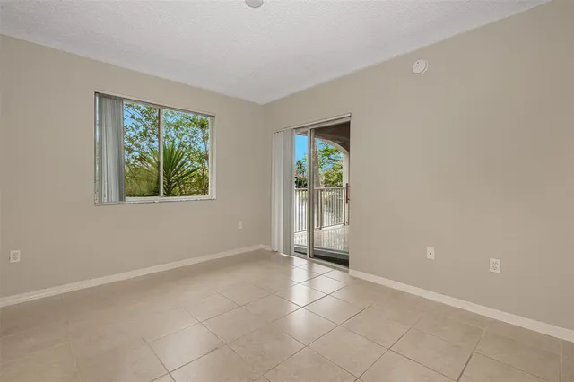 $2,100 | 3848 Lyons Road, Unit 202, Coconut Creek, FL 33073