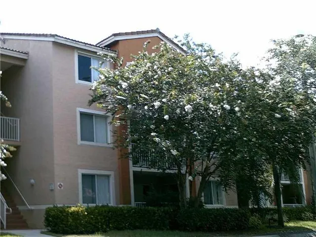 $2,100 | 3848 Lyons Road, Unit 202, Coconut Creek, FL 33073