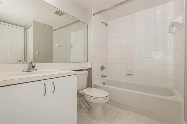 $2,100 | 3848 Lyons Road, Unit 202, Coconut Creek, FL 33073