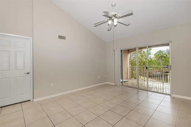$2,100 | 3848 Lyons Road, Unit 202, Coconut Creek, FL 33073