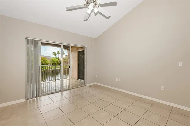 $2,100 | 3848 Lyons Road, Unit 202, Coconut Creek, FL 33073