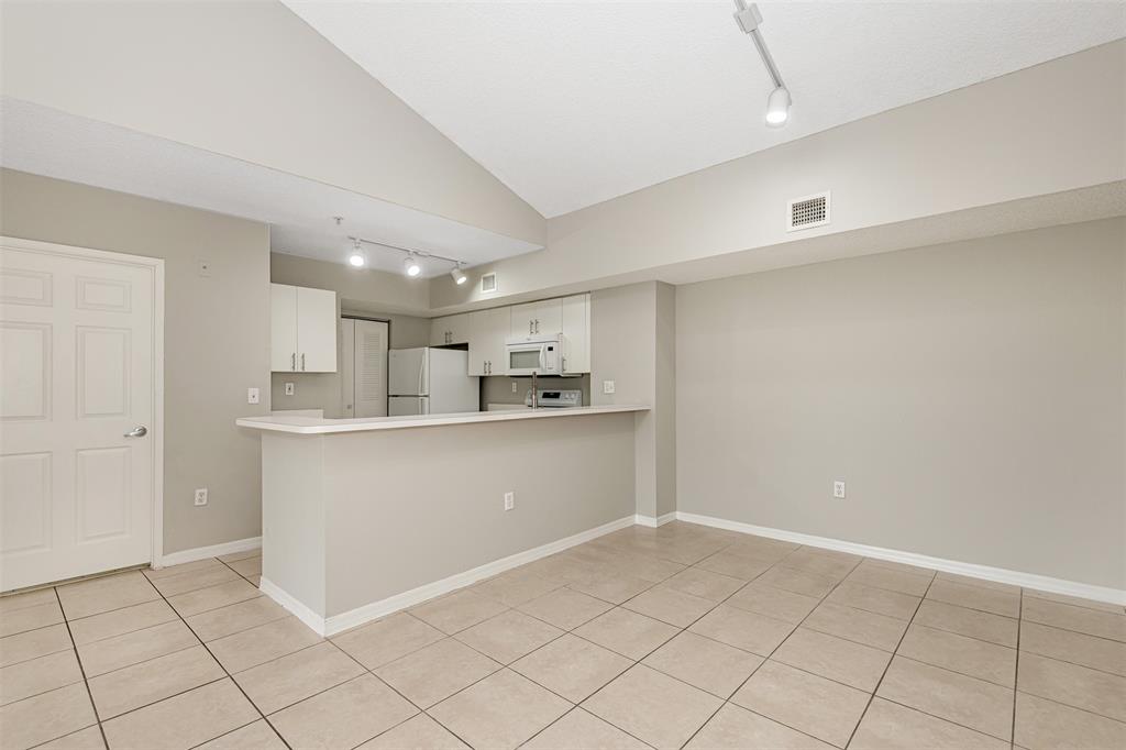 3848 Lyons Road, Unit 202 Coconut Creek, FL 33073 - Photo 9 of 32