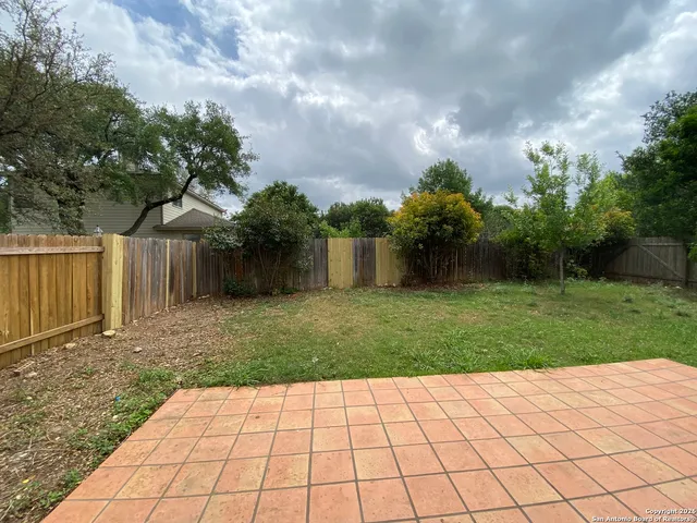 $1,900 | 7439 Carriage Pass, San Antonio, TX 78249