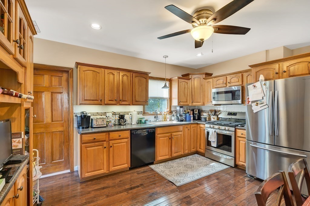 40 High Street Hudson, MA 01749 - Photo 4 of 25