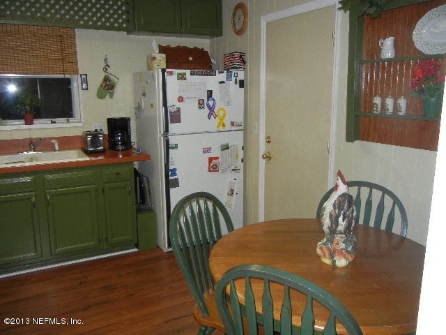 8807 Runnymeade Road Jacksonville, FL 32257 - Photo 9 of 20 9Kitchen2