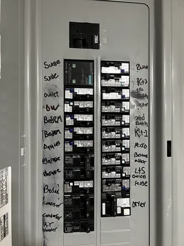 $3,500 | 56 Pelham Street, Methuen, MA 01844