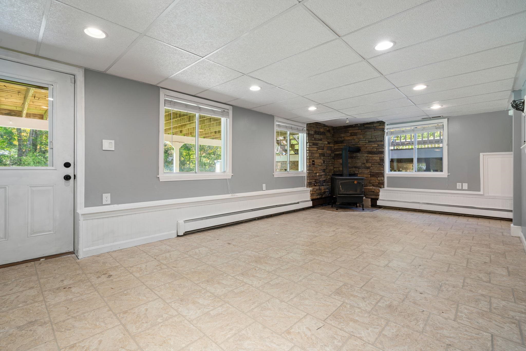 5 Sanborn Road Derry, NH 03038 - Photo 25 of 47