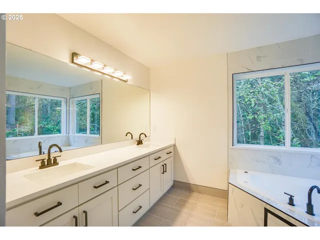 $799,000 | 3704 Northwest Orchard Court, Camas, WA 98607