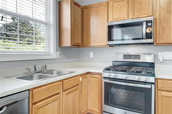 $320,000 | 201 Ancient Oaks Way, Hiram, GA 30141