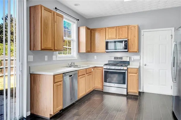 $320,000 | 201 Ancient Oaks Way, Hiram, GA 30141