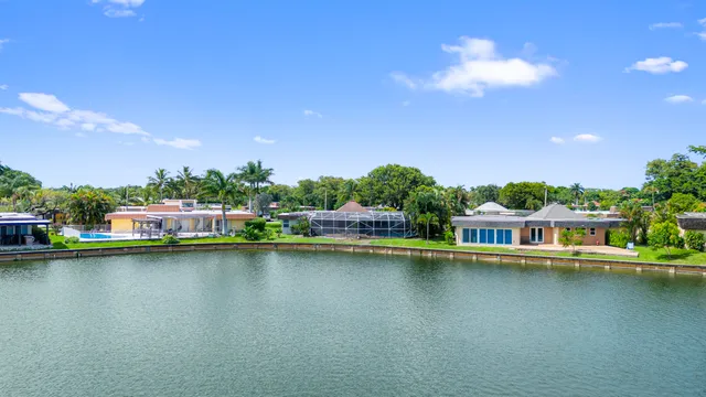 $1,190,000 | 6106 Royal Poinciana Lane, Tamarac, FL 33319