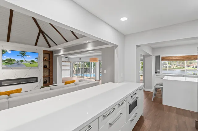 $1,089,000 | 6106 Royal Poinciana Lane, Tamarac, FL 33319