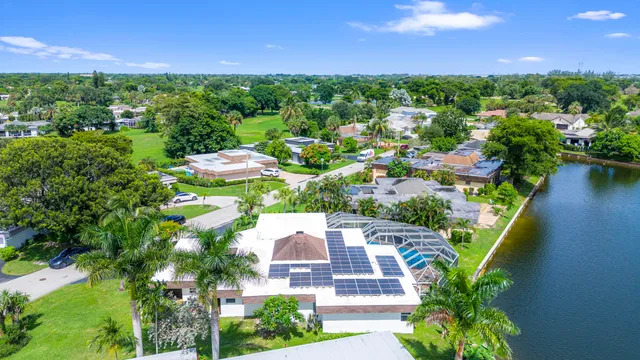 $1,089,000 | 6106 Royal Poinciana Lane, Tamarac, FL 33319