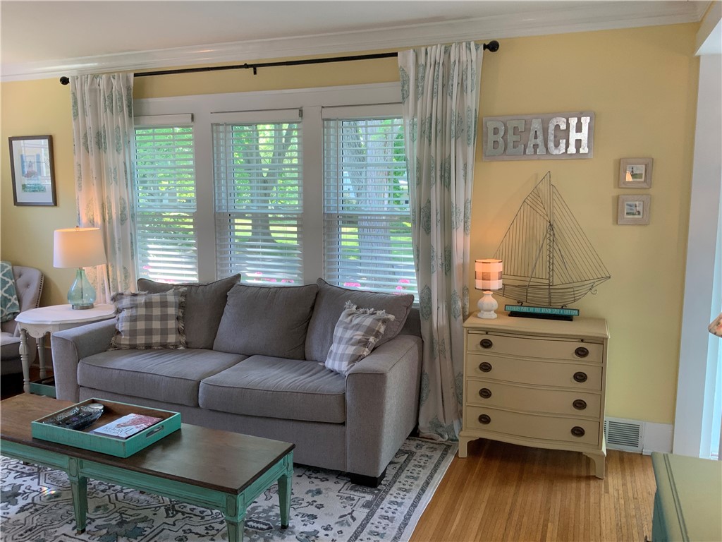 233 Wildmere Road Irondequoit, NY 14617 - Photo 16 of 44