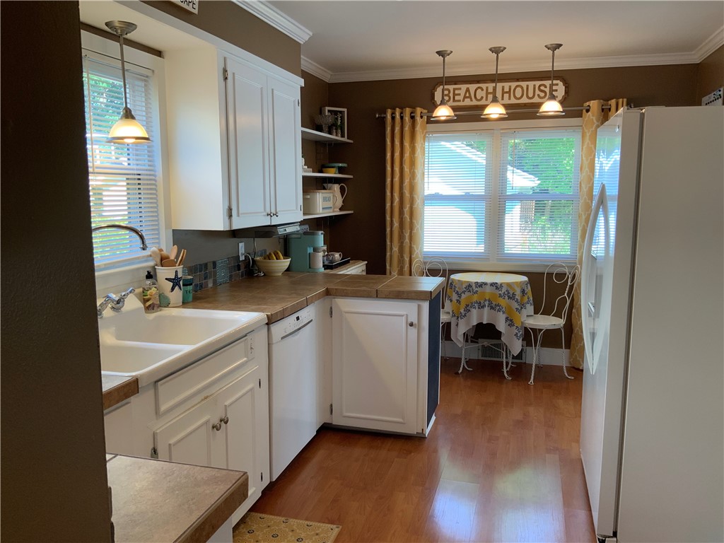 233 Wildmere Road Irondequoit, NY 14617 - Photo 19 of 44