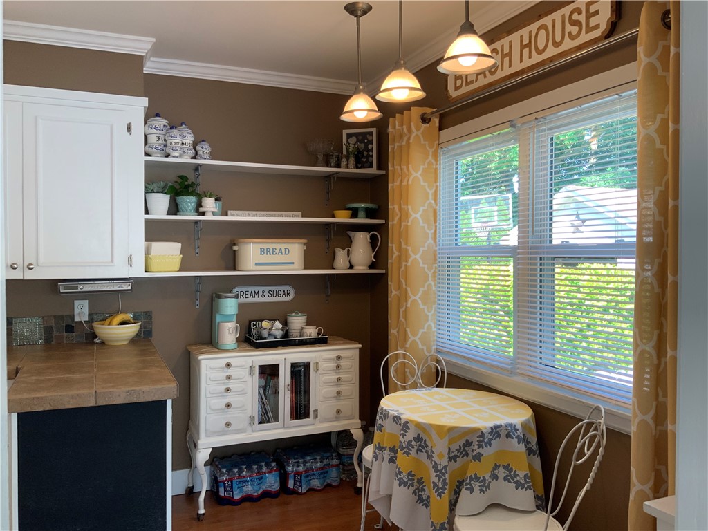 233 Wildmere Road Irondequoit, NY 14617 - Photo 20 of 44