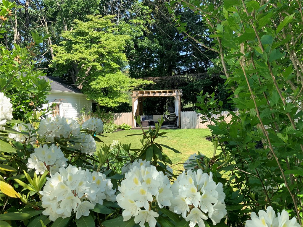 233 Wildmere Road Irondequoit, NY 14617 - Photo 6 of 44