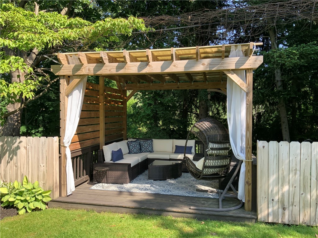 233 Wildmere Road Irondequoit, NY 14617 - Photo 8 of 44