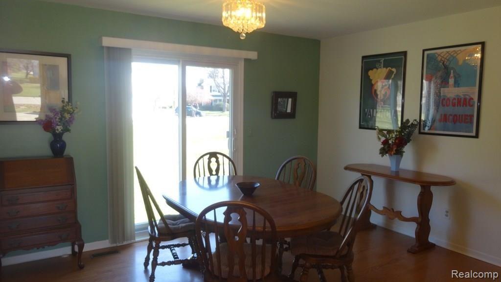 25228 Branchaster Road Farmington Hills, MI 48336 - Photo 11 of 24