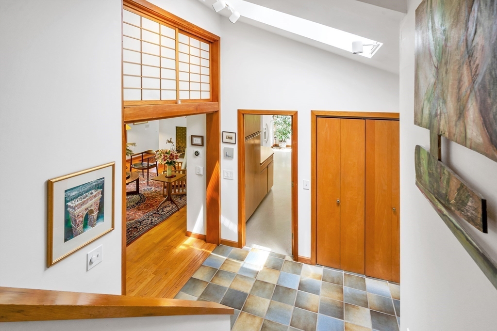 91 Woodlot Road Amherst, MA 01002 - Photo 6 of 42 Gallery Image 6