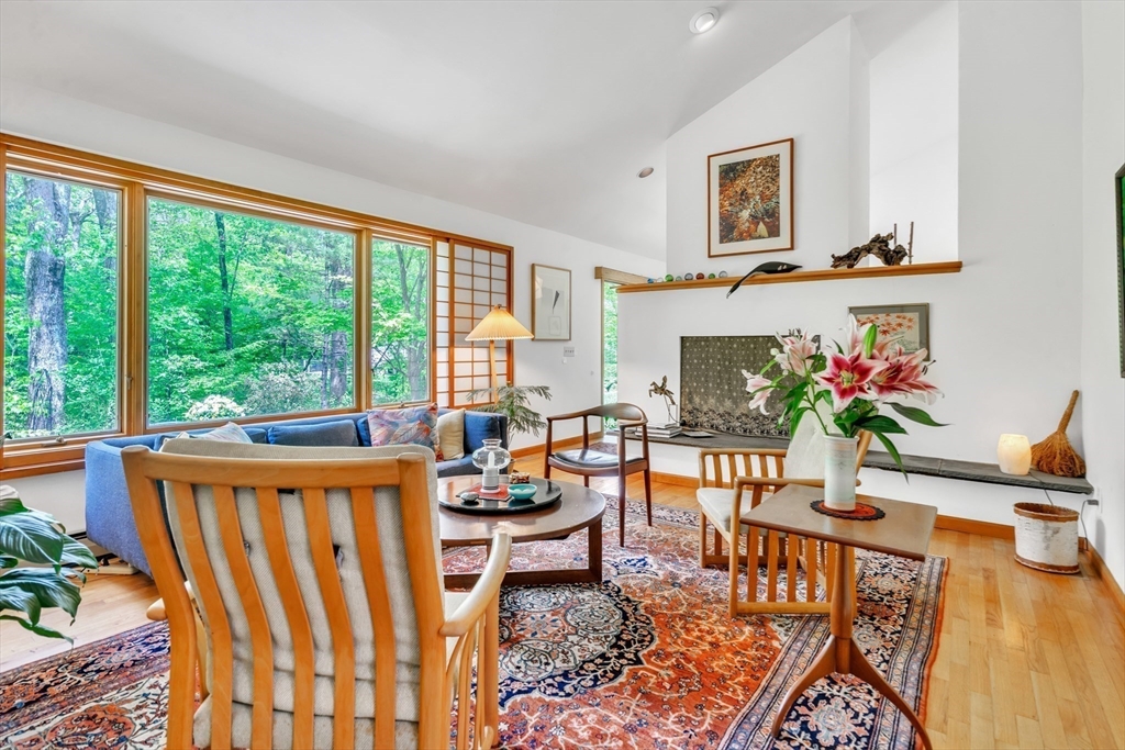 91 Woodlot Road Amherst, MA 01002 - Photo 8 of 42 Gallery Image 8