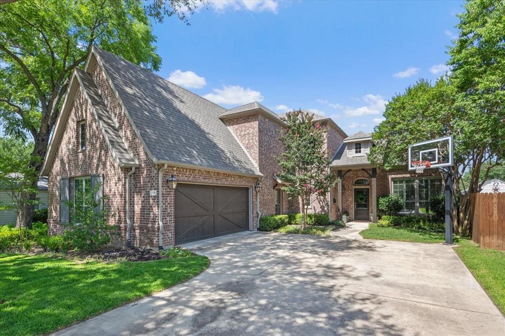 708 Northwood Road Fort Worth, TX 76107 - Photo 2 of 40