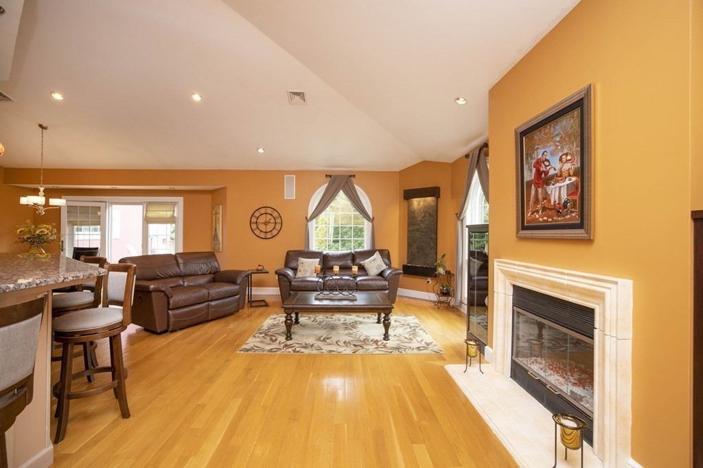 15 Elizabeth Drive Rochester, MA 02770 - Photo 13 of 42