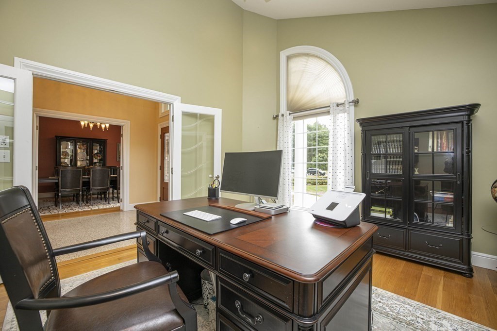 15 Elizabeth Drive Rochester, MA 02770 - Photo 17 of 42